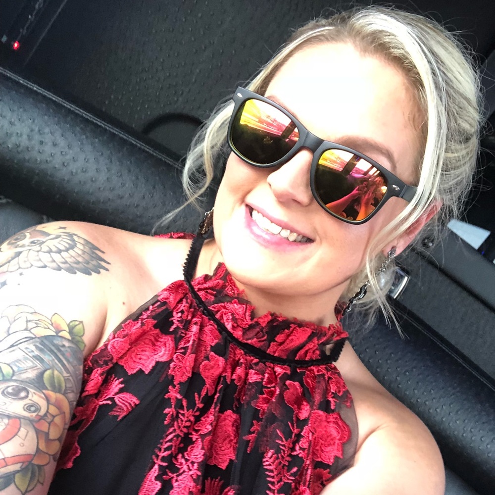 Meet your Posher, Kayley